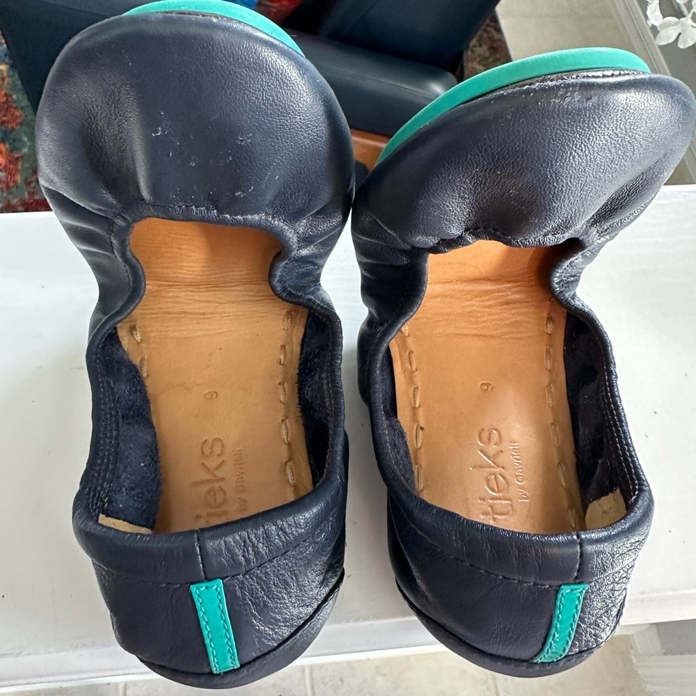 Tiek Shoes - navy